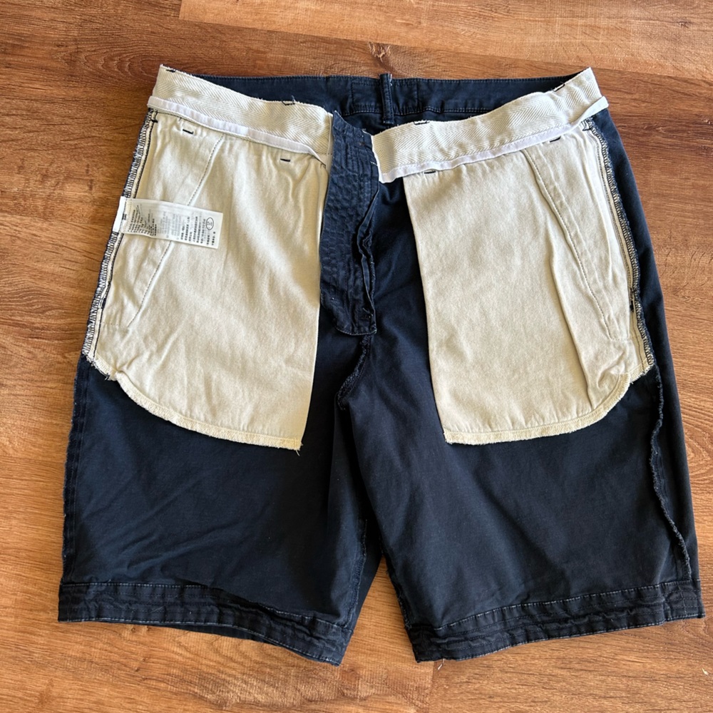 Abercrombie & Fitch Men’s Navy Classic Fit Short - Picture 8 of 8